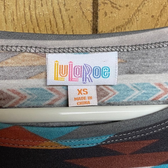 LulaRoe | Randy Top Aztec Pattern - Picture 3 of 4